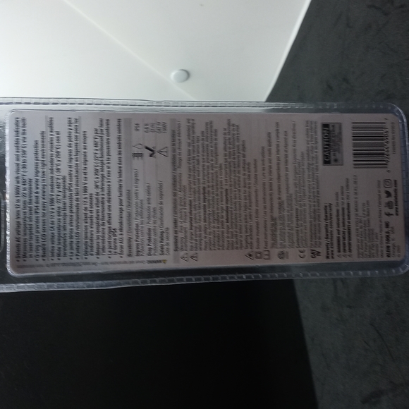 Klein Tools NCVT-4IR VOLTAGE TESTER+ THERMOMETER - Picture 4 of 6